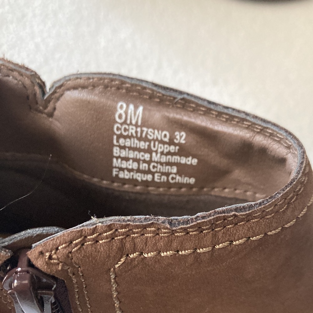 Rockport Suede Tan Booties - Picture 6 of 7